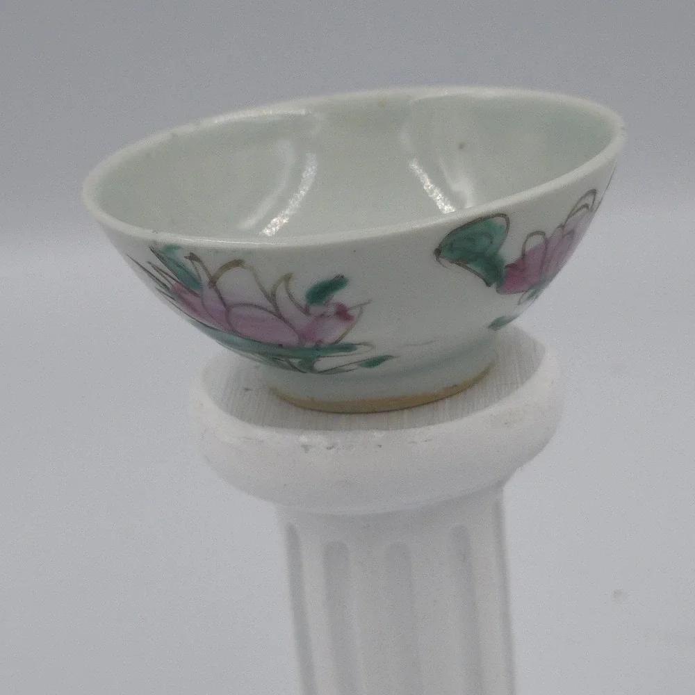 Antique Chinese Porcelain Teacup Famille Rose Late Quing Early 20th